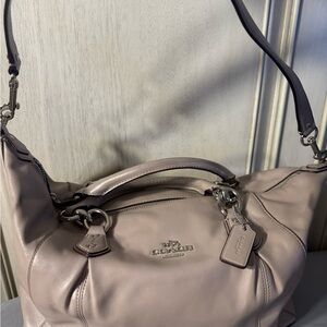 Coach Women's Cream Leather Shoulder Bag